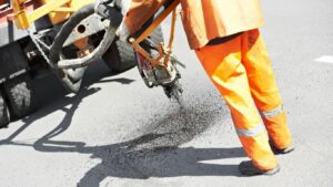 asphalt contractors in Jackson, MS. Asphalt paving, pavement repair, parking lot repair, parking lot paving, and asphalt sealcoating services